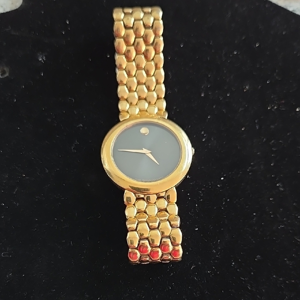 Movado Museum classic Gold Bracelet Watch